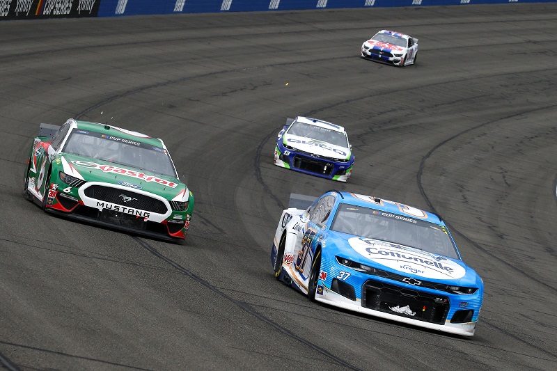 Los coches de carreras de NASCAR se apoyan en D2H y Ansys para evaluar mediante simulación las pruebas físicas de túneles de viento Los coches de carreras de NASCAR se apoyan en D2H y Ansys para evaluar mediante simulación las pruebas físicas de túneles de viento