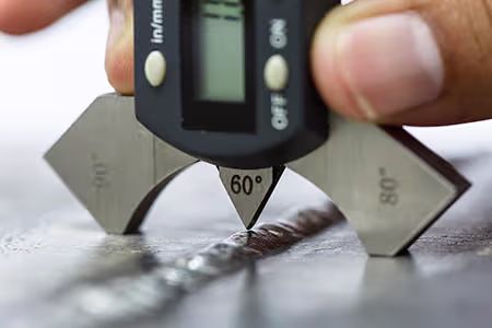 La inspección tradicional de soldadura La inspección tradicional de soldadura