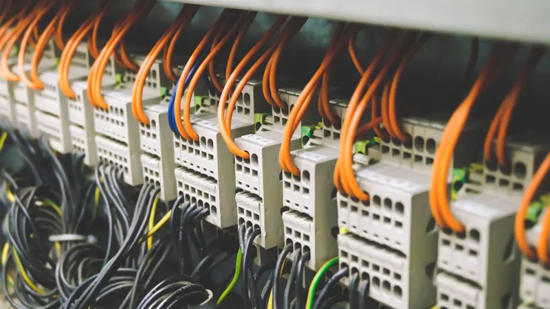 Eplan software de ingeniería eléctrica y automatización industrial