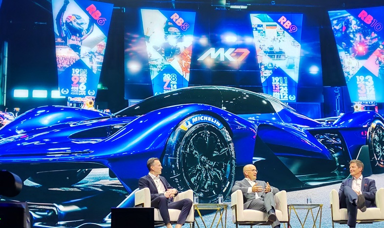 Panel de F1 , Nascar e IMSA usuarios de Hexagon