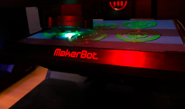 MakerBot procesando la nanomask