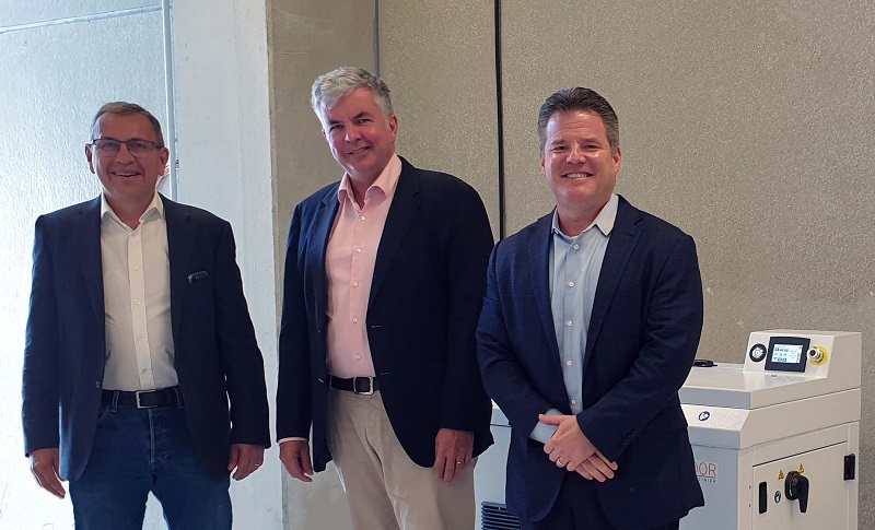de izquierda a derecha: Bruno Bourguet, Frank Moreau, Jeff Mize