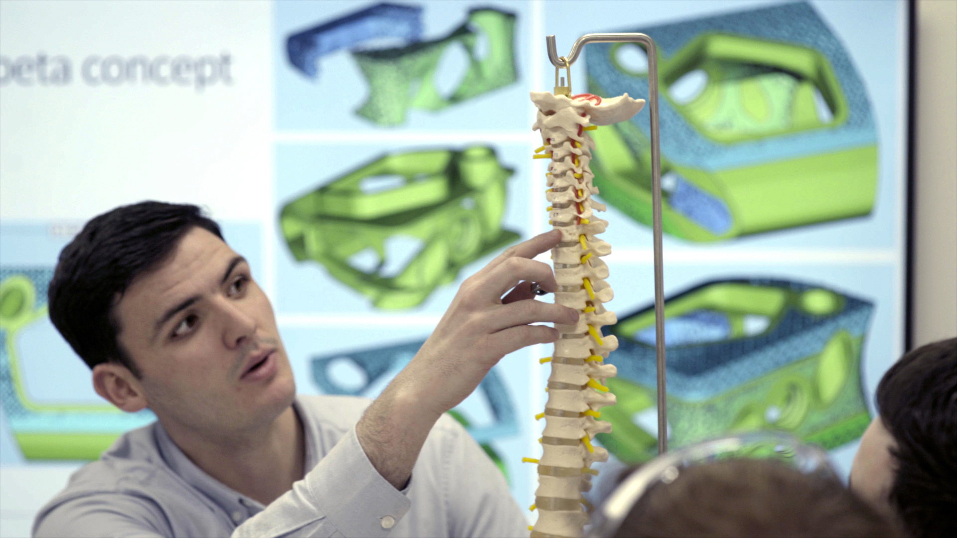 Renishaw demuestra las capacidades de la manufactura aditiva en implantes de columna