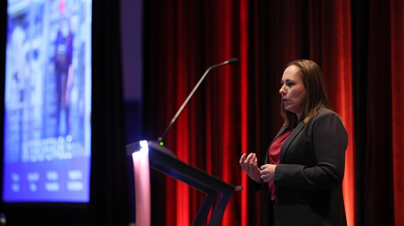 Kristin Fielder Rockwell Automation Kristin Fielder, Directora de Producto de Rockwell Automation, presenta las soluciones de software MES de Rockwell en la Cumbre Plex 2025