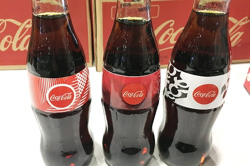 Coke Bottles imagen por Roland DGA