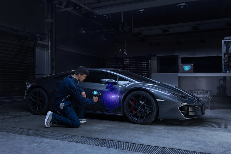 El escáner 3D EinScan Rigil aplicación automotriz