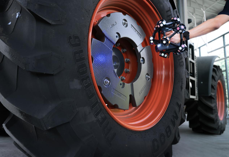 escaner 3D FreeScan Trak ProW+ uso en maquinaria