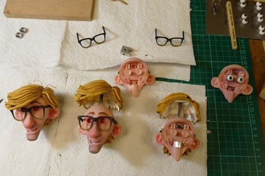 Todas la figuras de los personajes tienen la cara impresa en la impresora 3D J750 de Stratasys