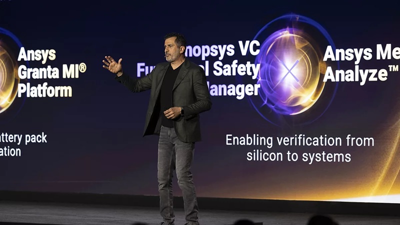 Sassine Ghazi CEO de Synopsys anuncia Ansys en evento Converge 2026