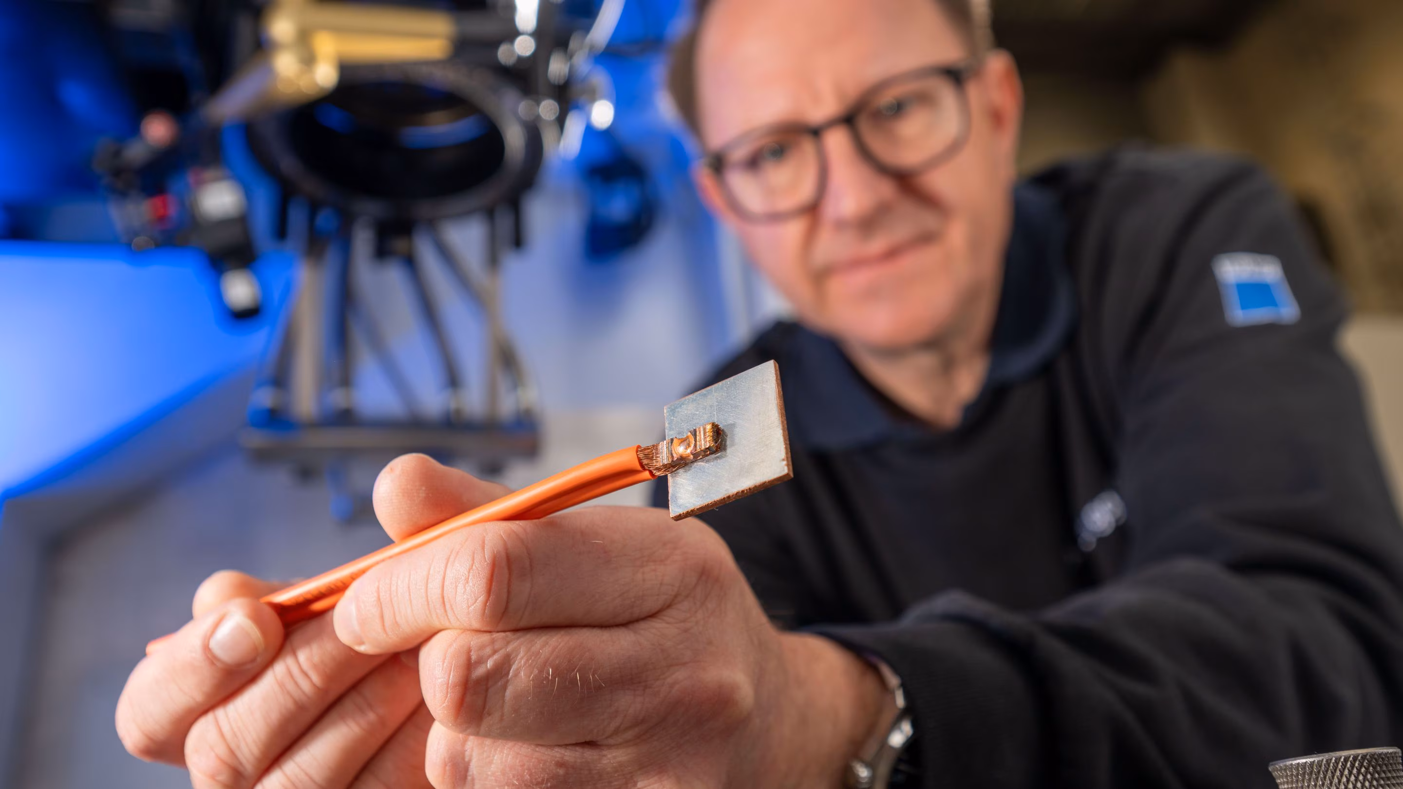La nueva solución láser de TRUMPF permite crear sistemas de distribución de energía más eficientes en los vehículos eléctricos. (Imagen: TRUMPF)
